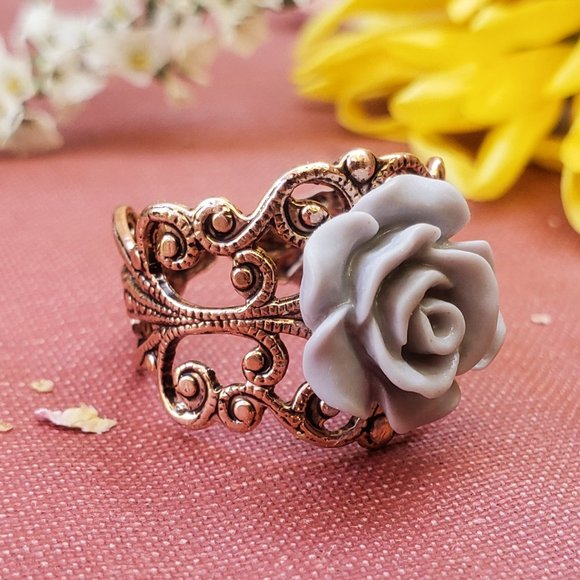Vintaged Gray Lace Ring - Picture 6 of 7